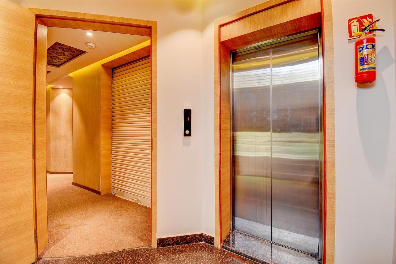 Fabhotel S Comfort Inn - Indiranagar Бангалор Екстериор снимка