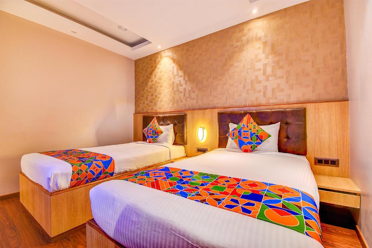Fabhotel S Comfort Inn - Indiranagar Бангалор Екстериор снимка